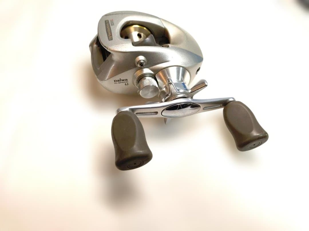 ベイトリール　左巻き　TEAM DAIWA 103HL