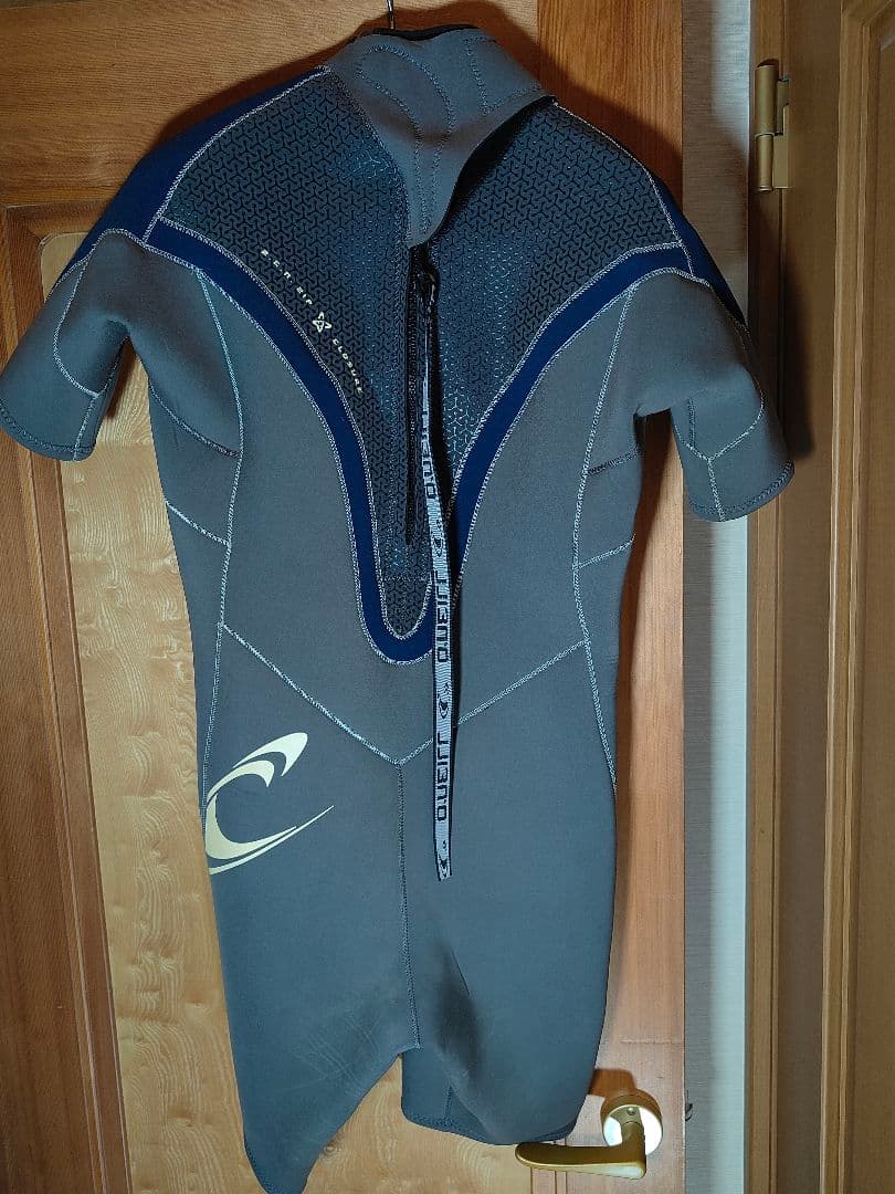 【美品】O'NEILL 日本製　正規品　高級オーダーウエットスーツ　スプリング