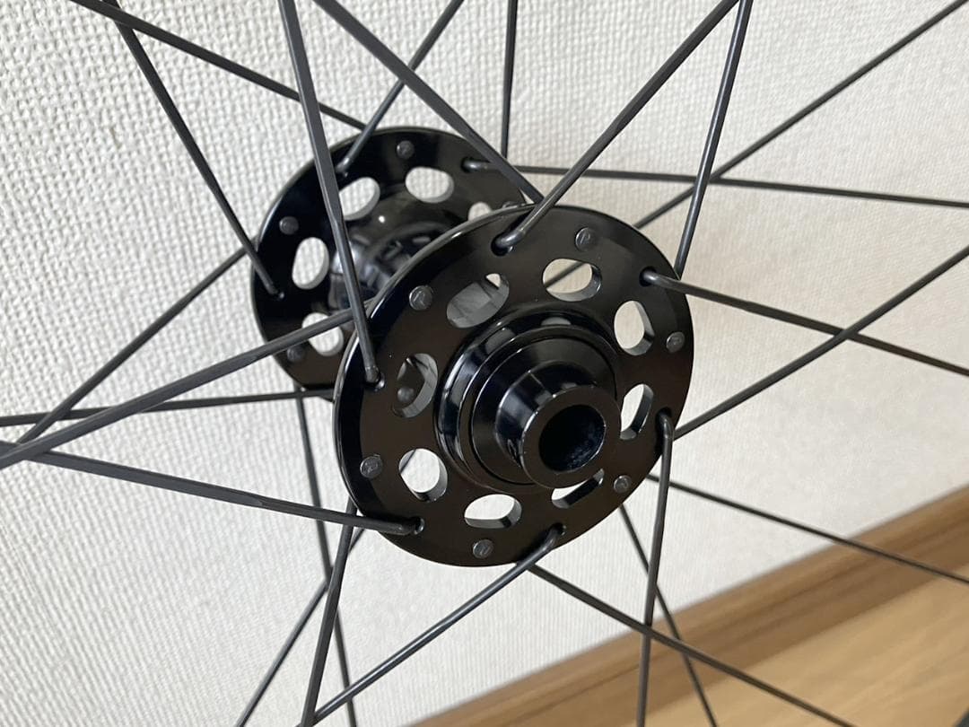 競技用ピスト 前後 スルーアクスルホイール LOOK T20 Argon18