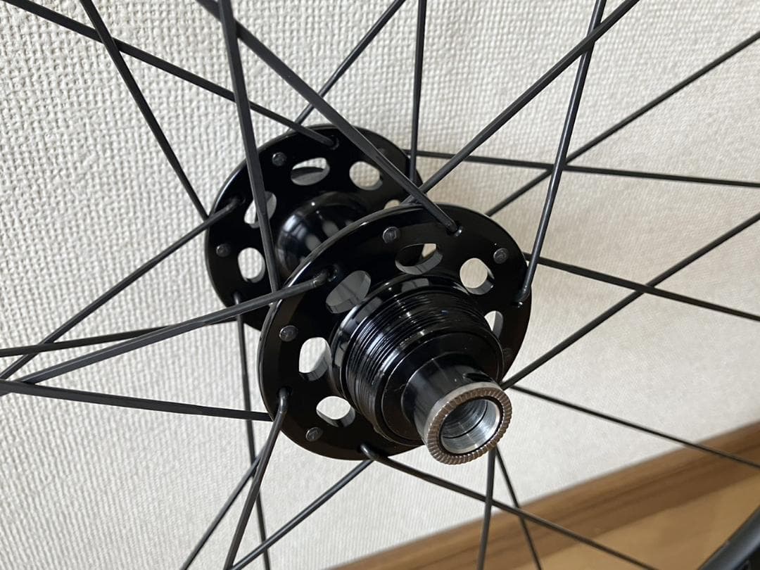 競技用ピスト 前後 スルーアクスルホイール LOOK T20 Argon18