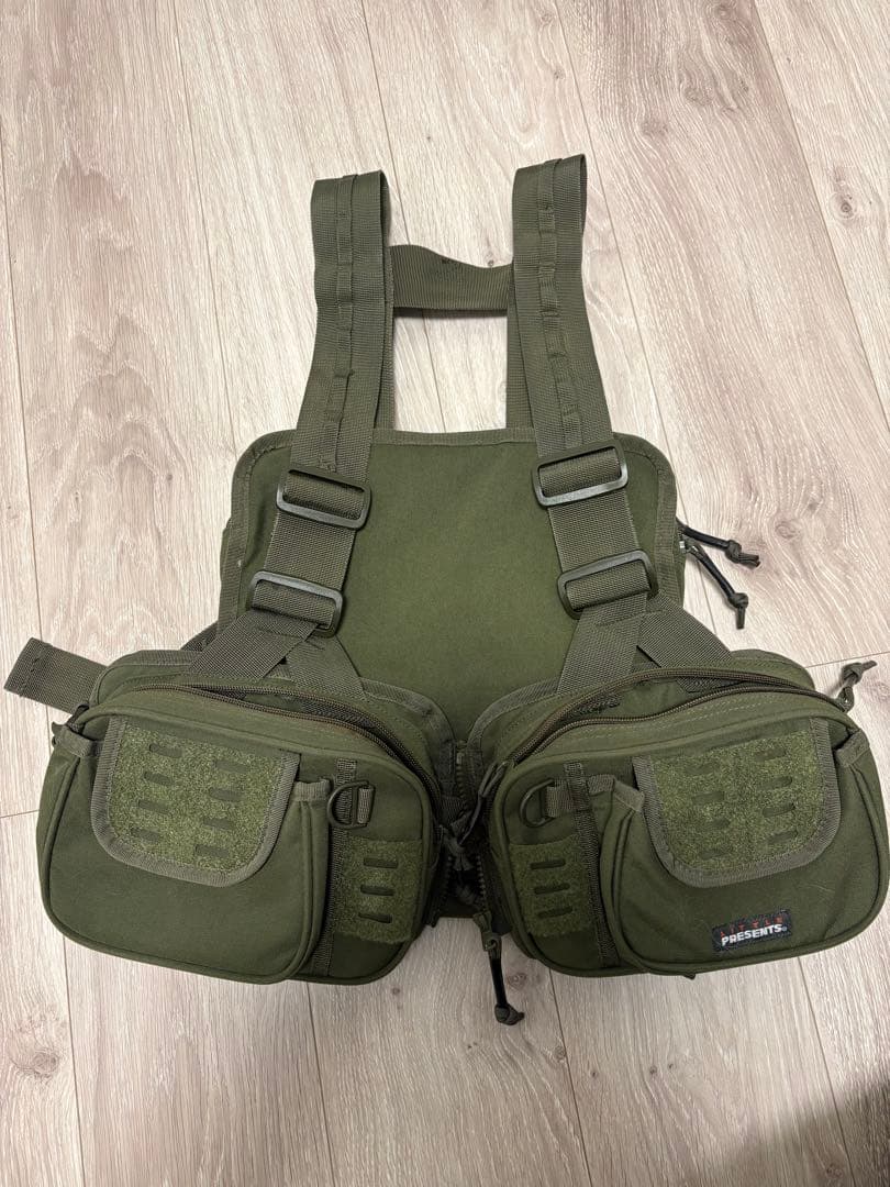 リトルプレゼンツ　ストラップベスト V-27 オリーブ