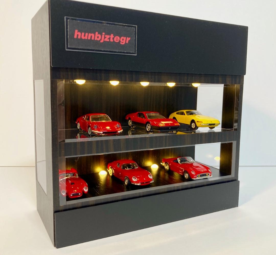 1/64展示10台可能・黒木基調・2層式ディスプレーBOX / ネオジオラマ