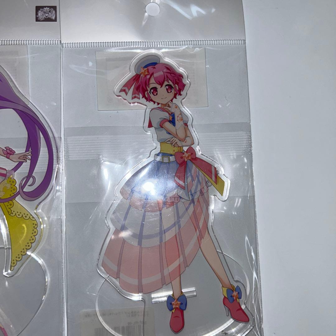 【新品未開封】プリパラ 缶バッジ7箱 ＆ アクスタ9点 ＆ 特典ポスカ20枚