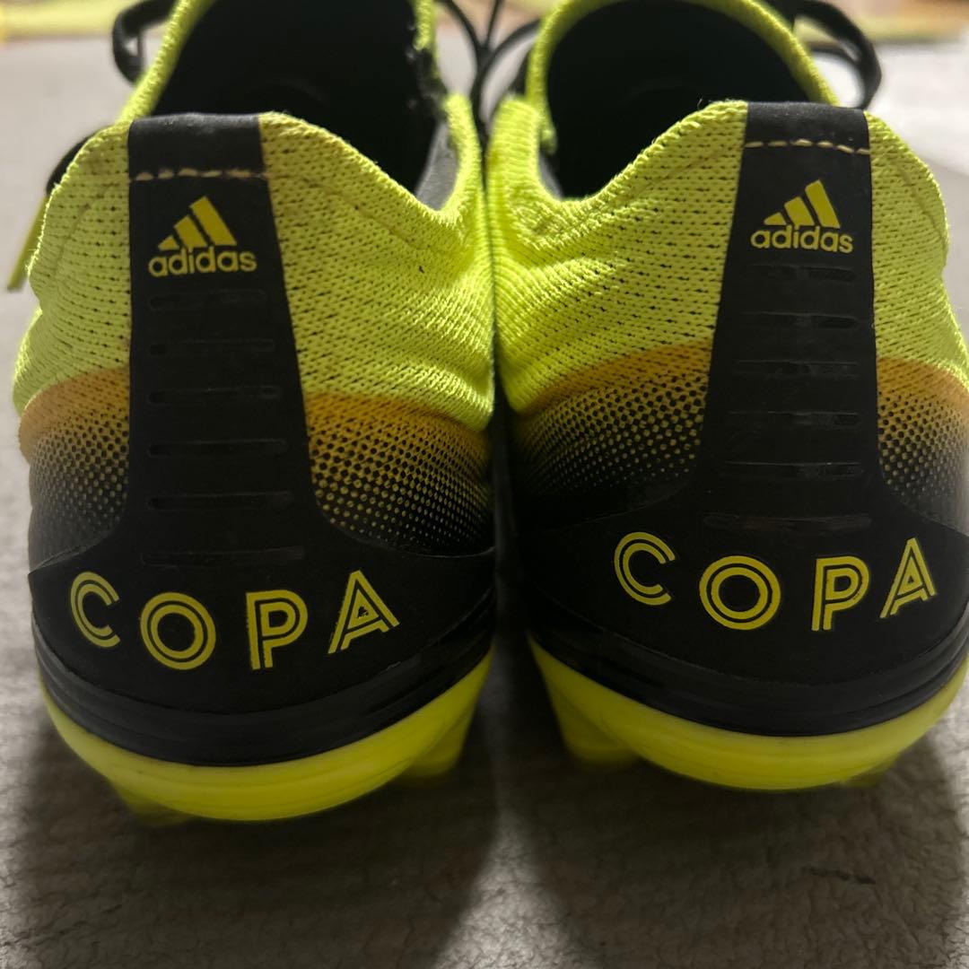 adidas コパ サッカーシューズ 黒、黄緑 プロ森本貴幸 サイン入りスパイク