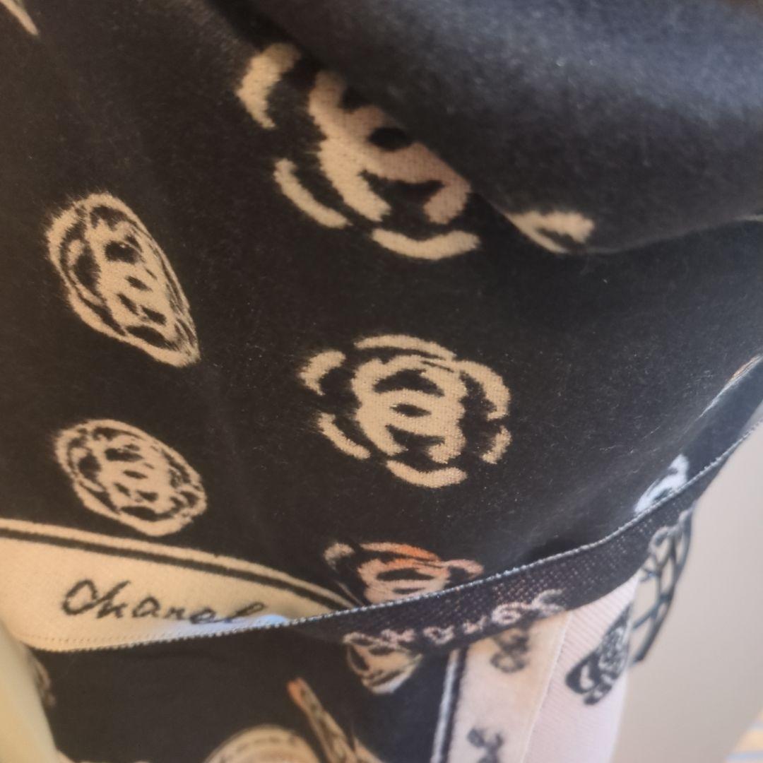 Chanel ロゴ スカーフ ブラック ベージュ 90cm