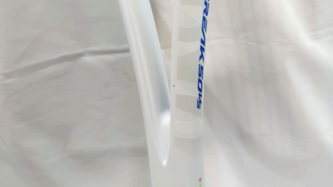 ヨネックス　ジオブレイク50VS YONEX GEOBREAK