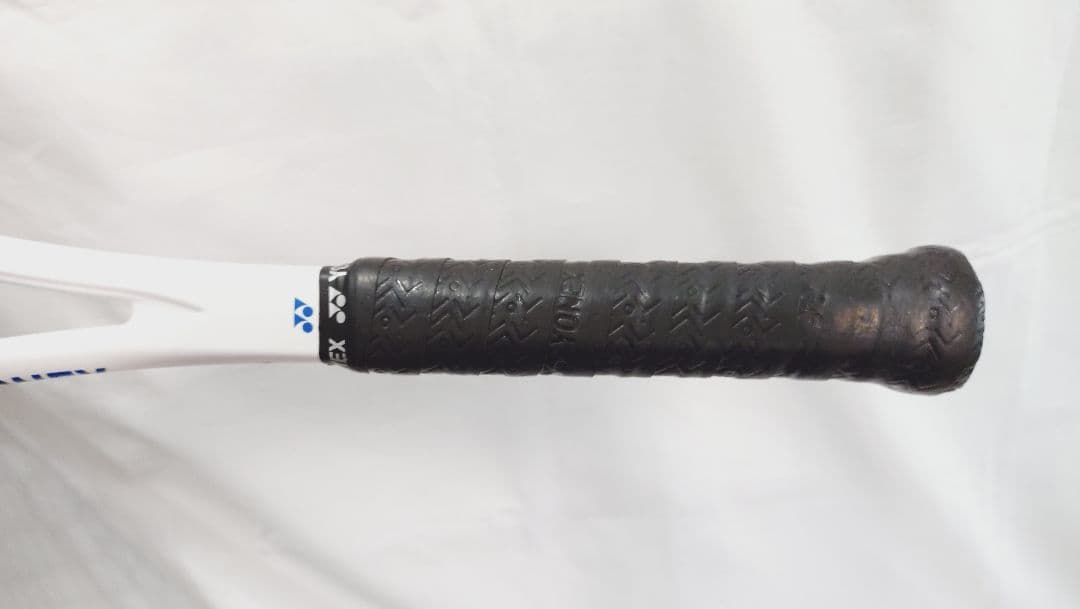 ヨネックス　ジオブレイク50VS YONEX GEOBREAK