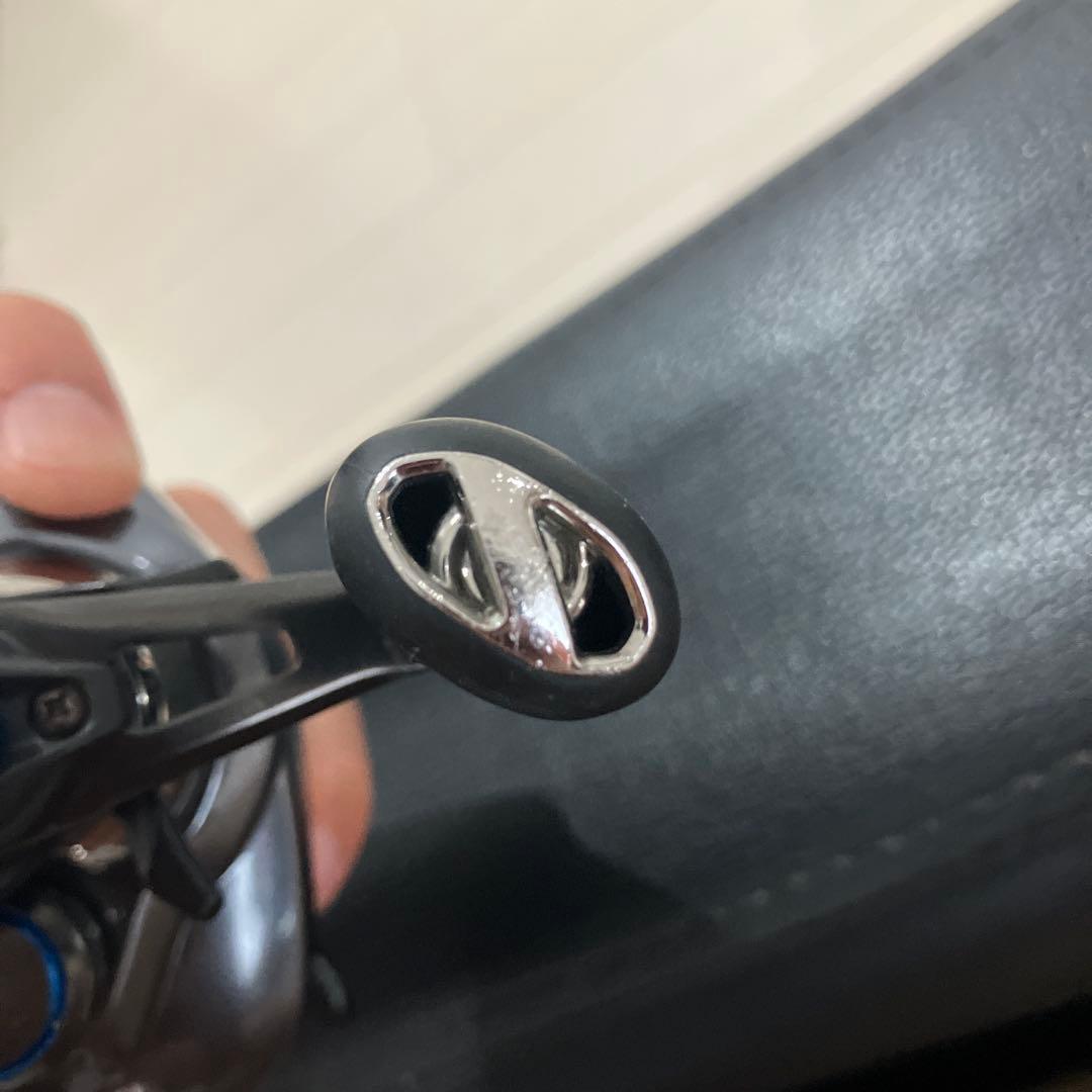 SLX DC リール 右ハンドル 黒　箱付き
