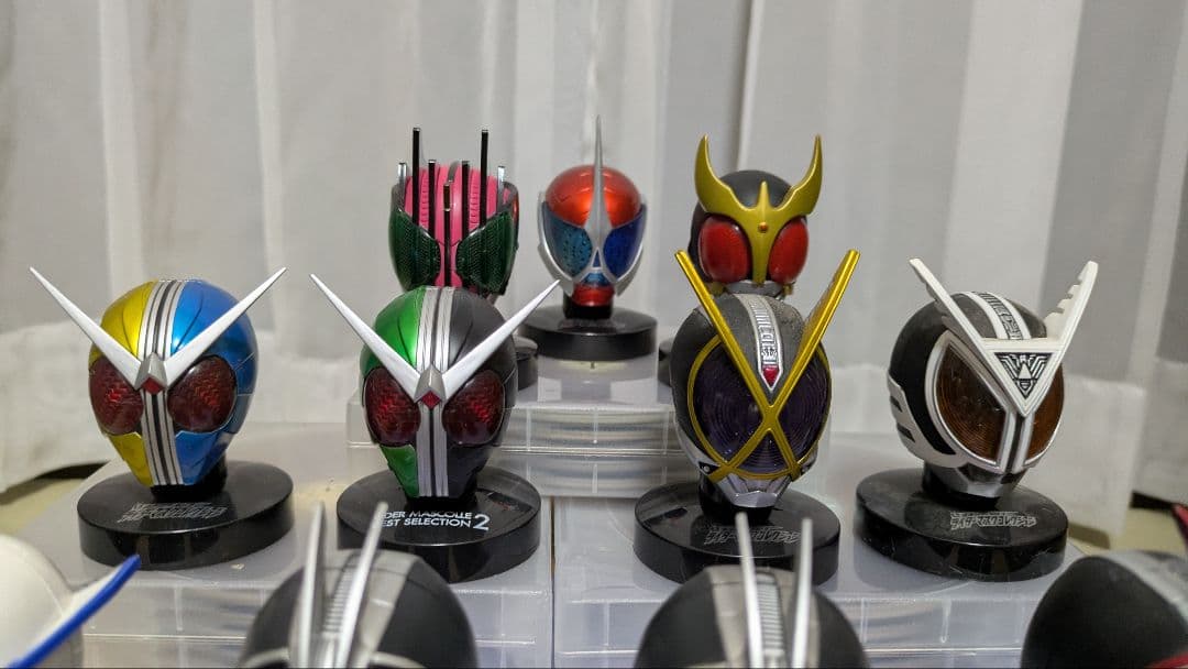 ライダーマスクコレクション 18体