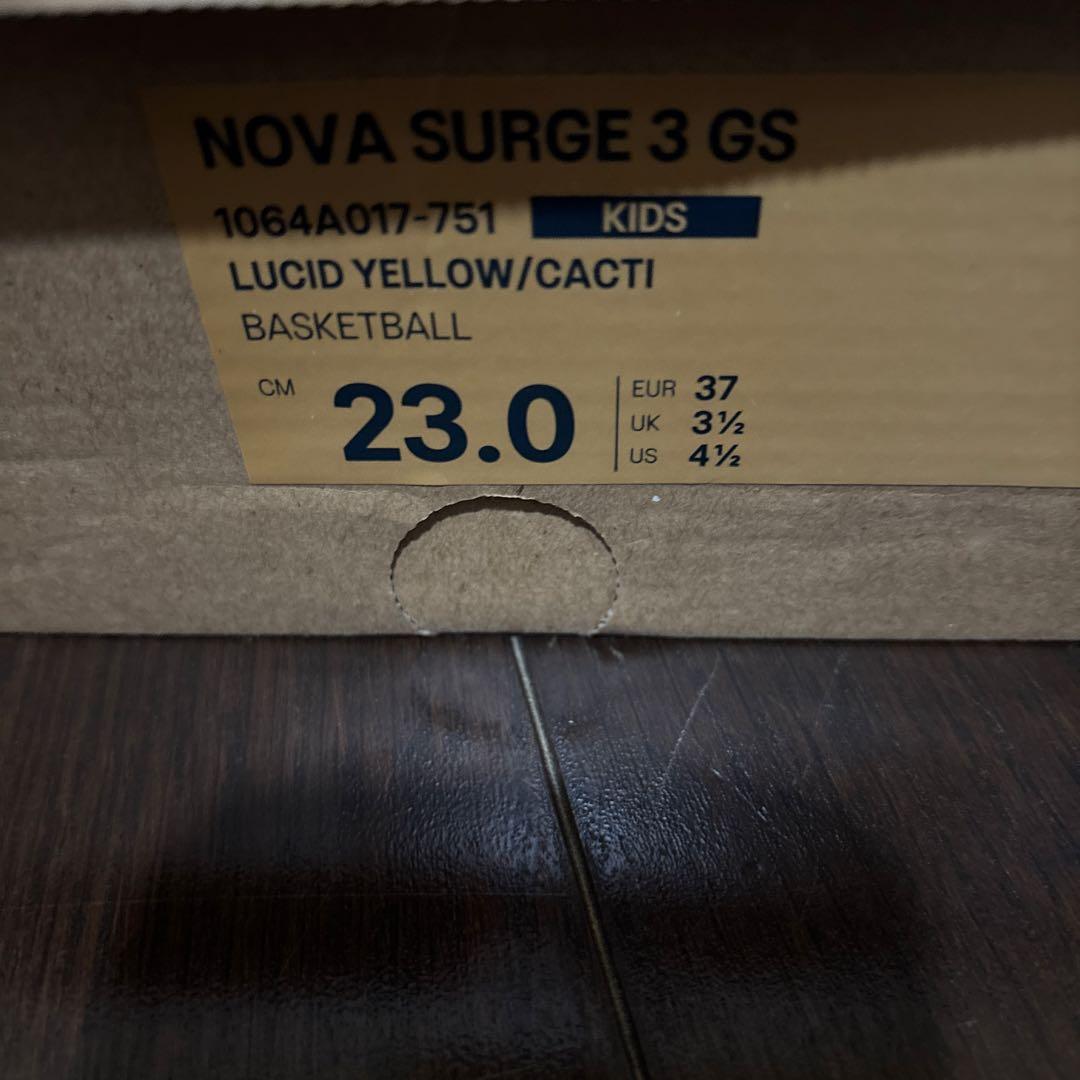 シューズ(男性用) asics NOVA SURGE 3 GS 23.0 cm
