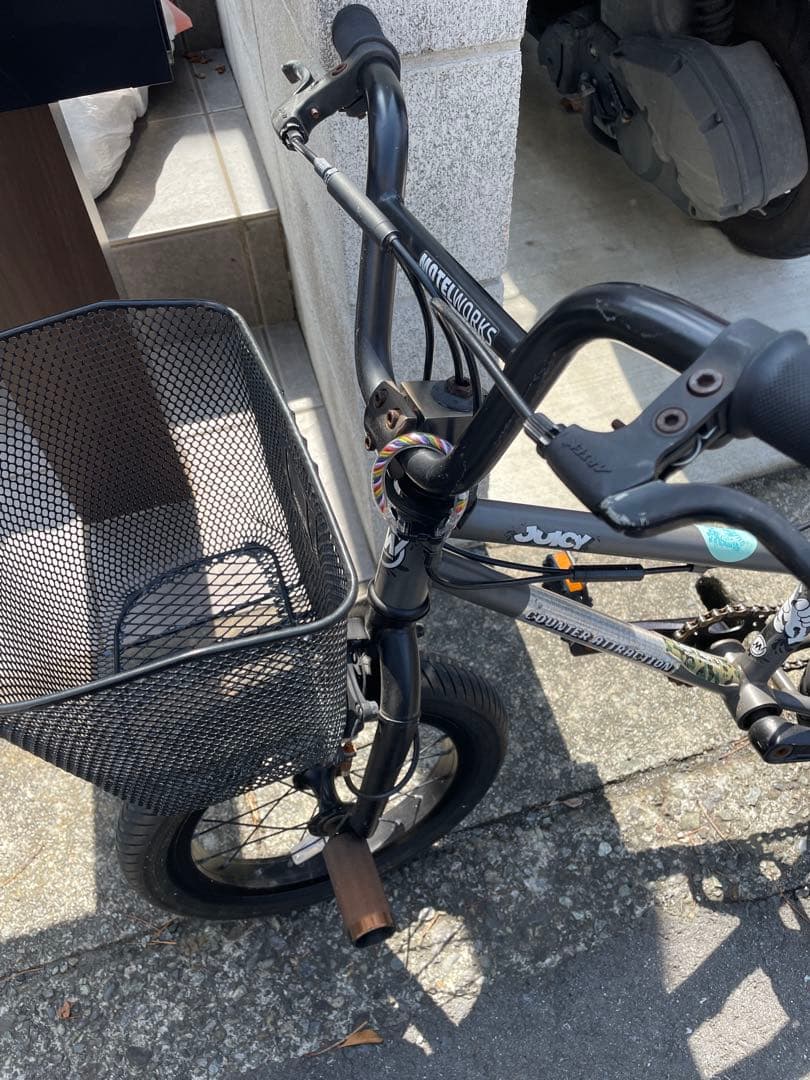 MOTELWORKSJUICY14インチキッズ　BMX ブラック バスケット付き