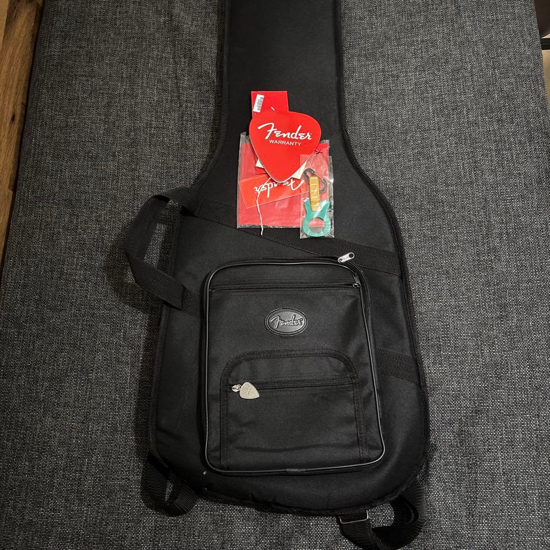 Fender Mexico Noventa ストラトキャスター　サーフグリーン