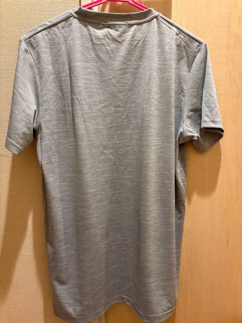 YONEX サイン入りグレーTシャツ