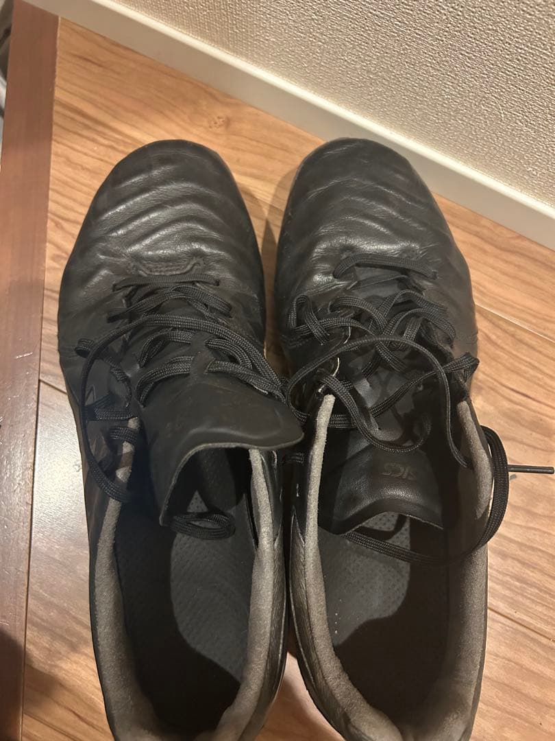 サッカースパイクasics DS LIGHT 28cm