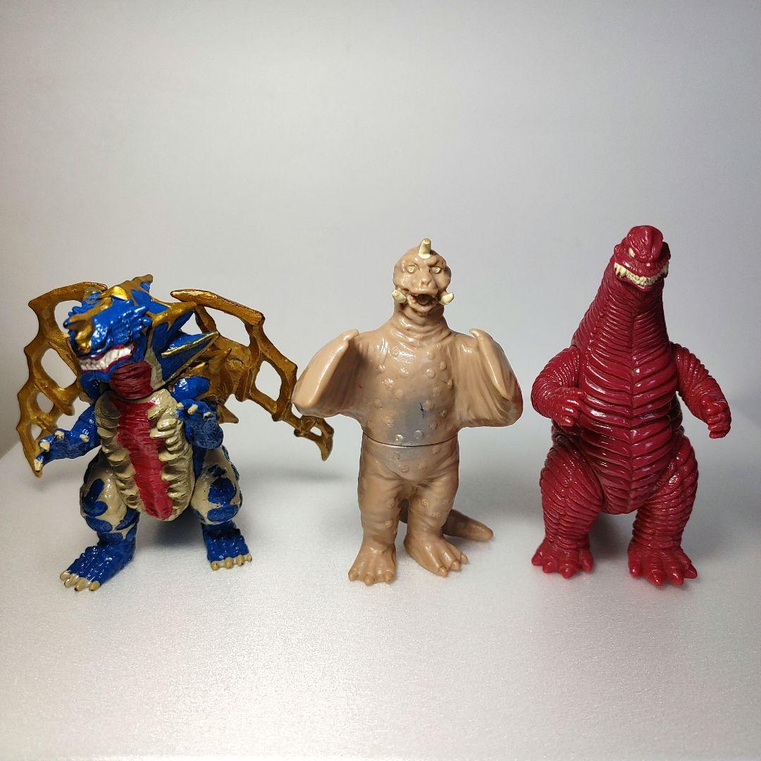 ぷ*ゆ様 ウルトラマン　怪獣　ソフビ　フィギュア　11体　まとめ売り