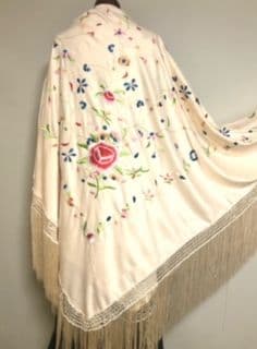 再入荷★特大スクエアマントンsoleá★アイボリー