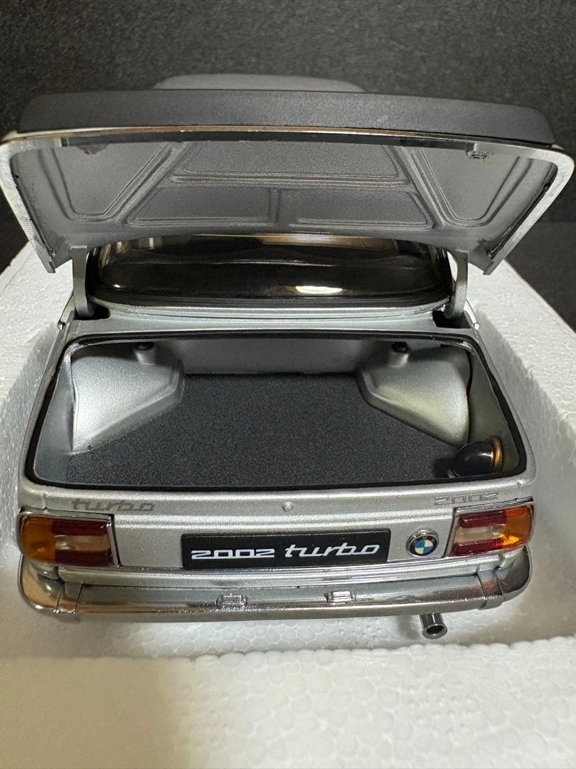 AUTO art 1/18  2002 TURBO シルバー マルニターボ