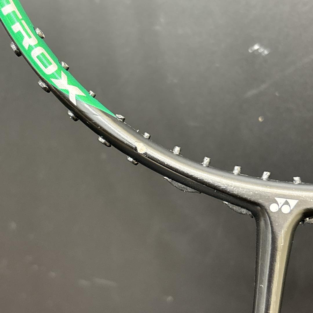 YONEX　ヨネックス　ASTROX　11　バトミントンラケット　ガット無し