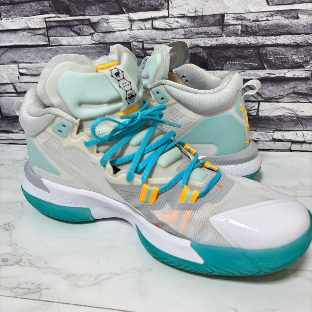 【NIKE JORDAN】ザイオン１ハイカットスニーカー　ホワイト