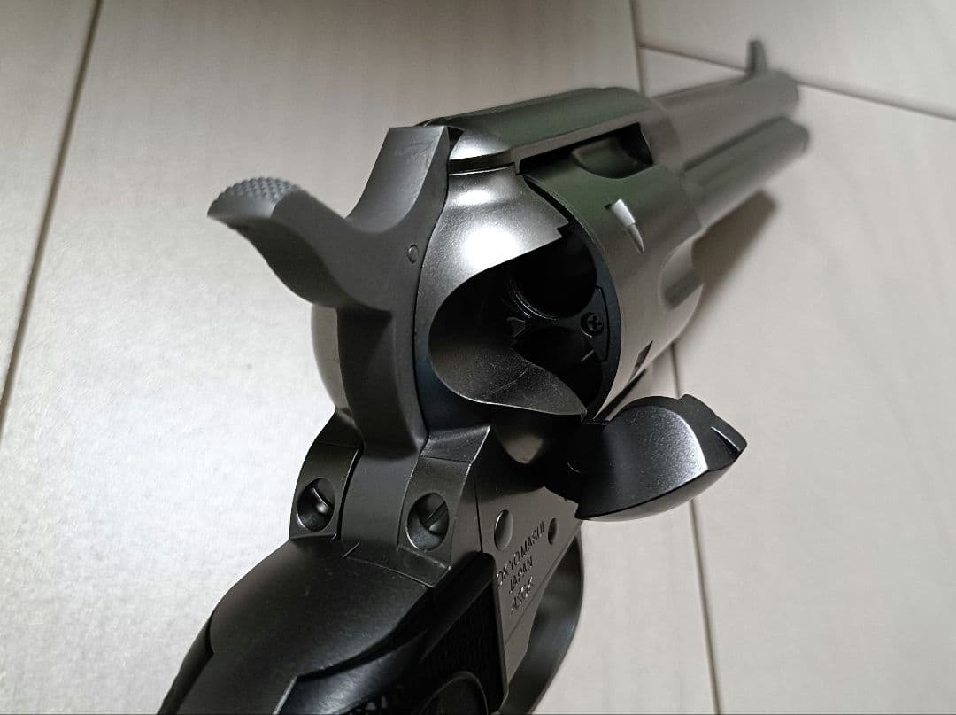 【中古品】東京マルイ エアガン「SAA.45 アーティラリー シルバー」セット