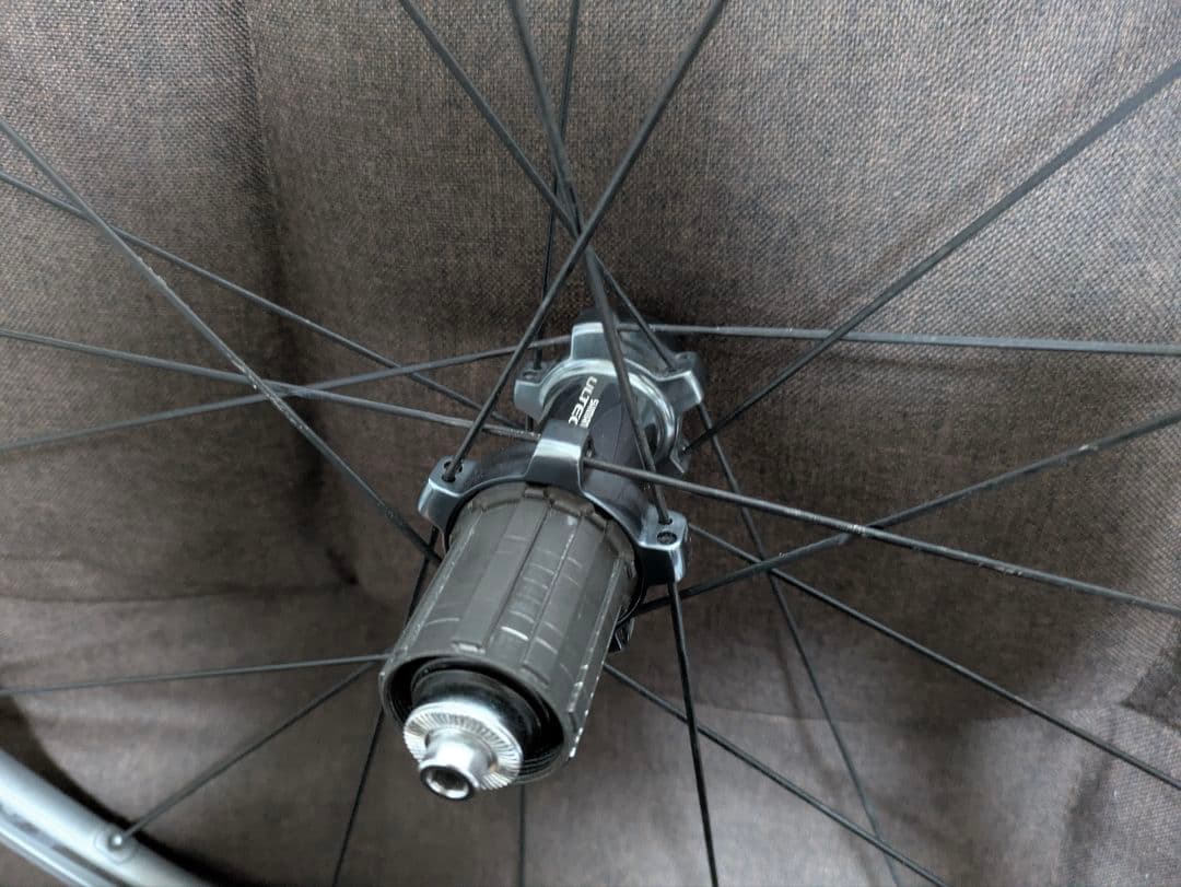 SHIMANO WH-6800 ULTEGRAホイール
