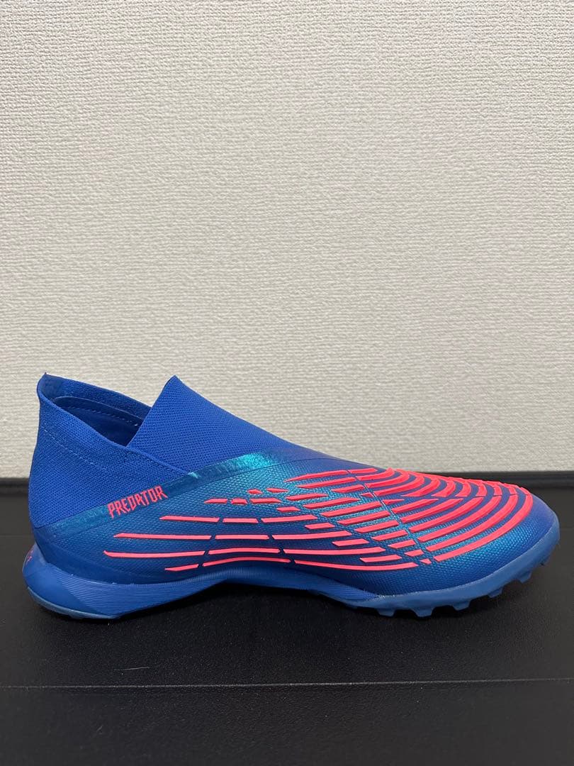 adidasサッカートレーニングシューズ　プレデターエッジ.1 TF 28cm