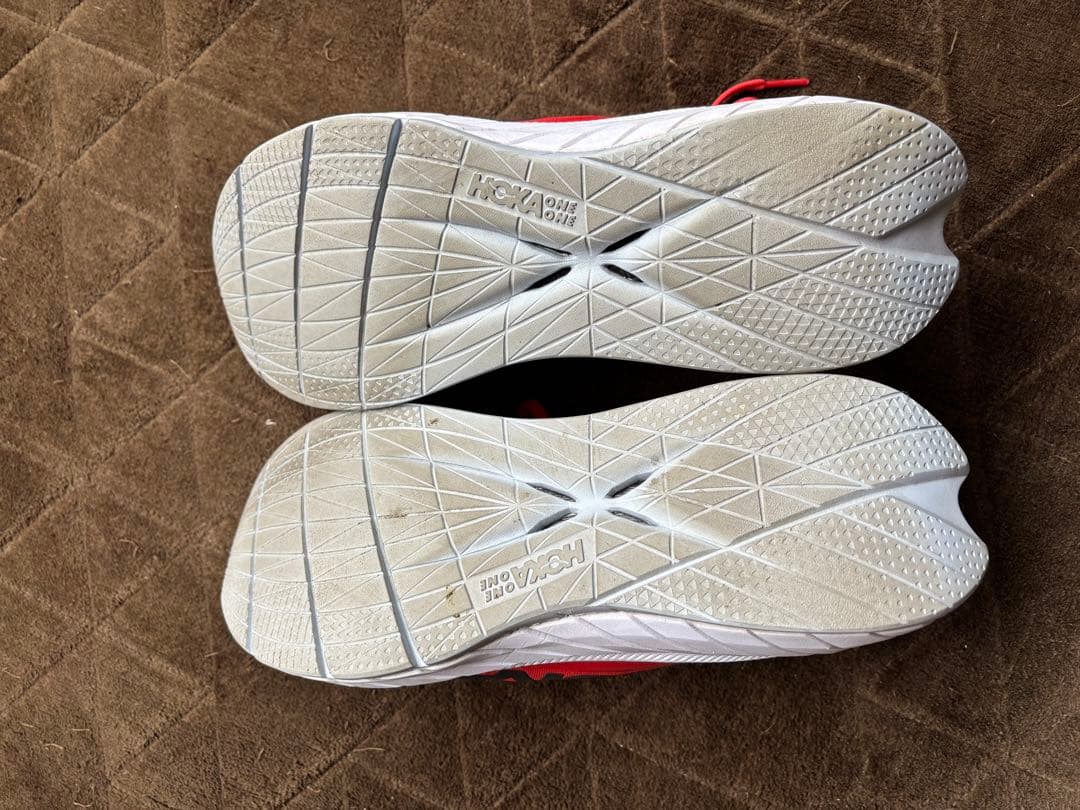 HOKA ONE ONE CARBON X2 カーボンX2
