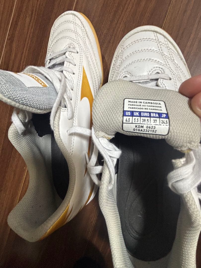 Mizuno ホワイト ゴールド シューズ モナルシーダネオ 24.5