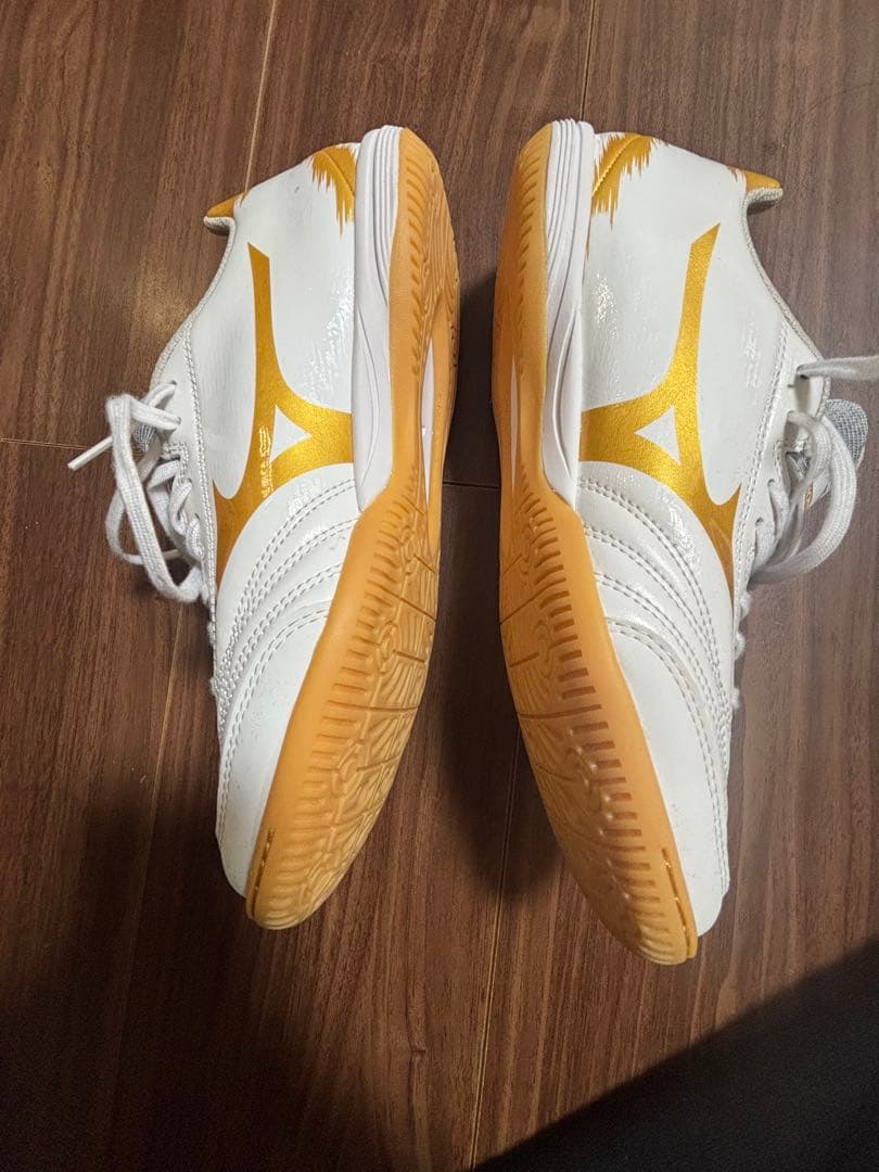Mizuno ホワイト ゴールド シューズ モナルシーダネオ 24.5