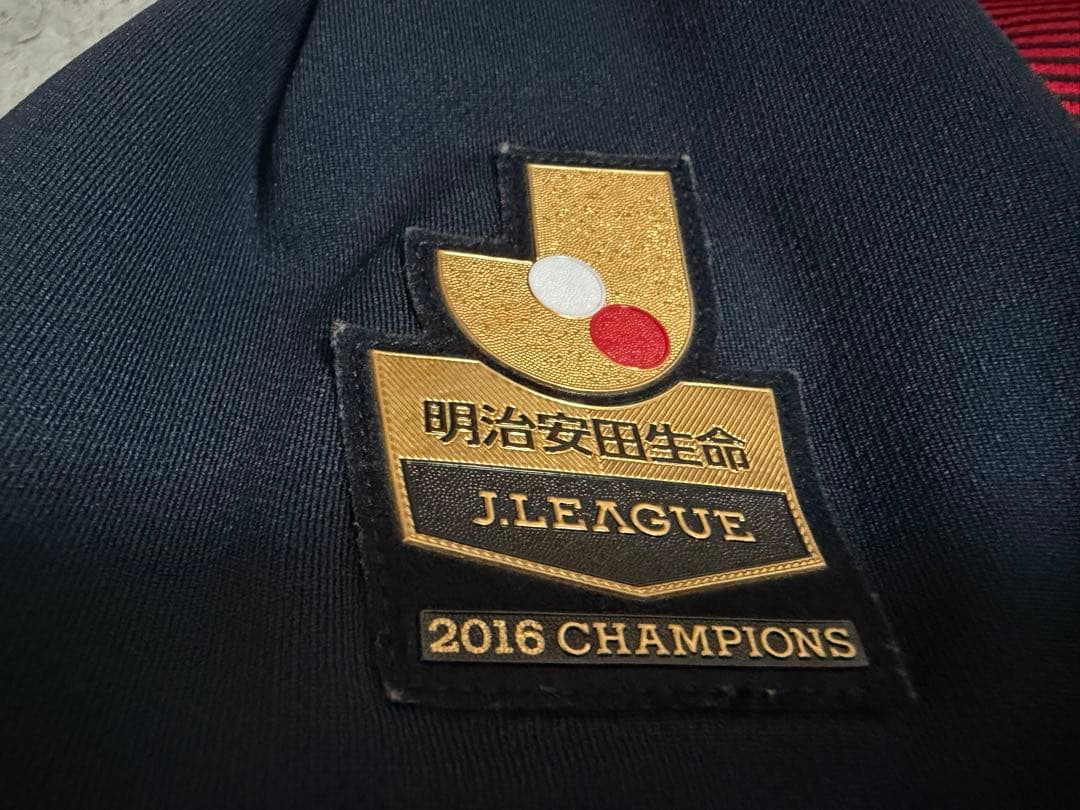 【週末セール】【美品】鹿島アントラーズ　ユニフォーム　XL ゴールドエンブレム