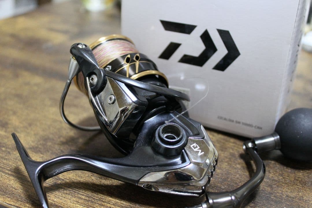 DAIWA CALDIA SW 5000D-CXH スピニングリール✨ジャンク品
