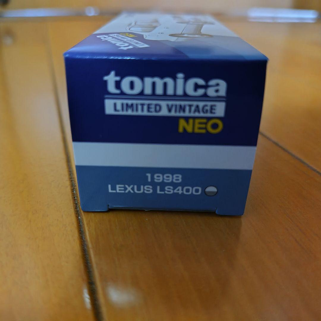 トミカリミテッドヴィンテージ ネオ 1/64 LEXUS LS400 ホワイト