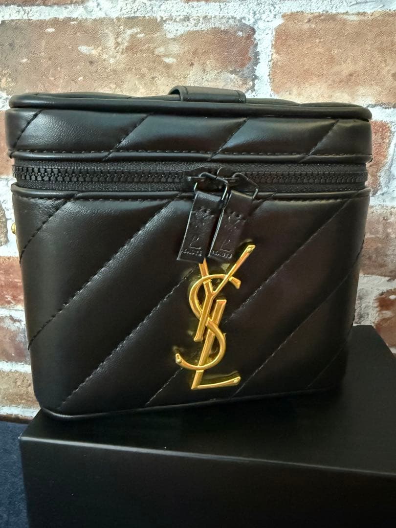 YSL ブラックレザーショルダーバッグ