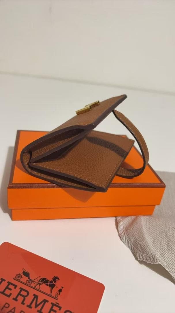 【未使用品】ブラウン 二つ折り財布