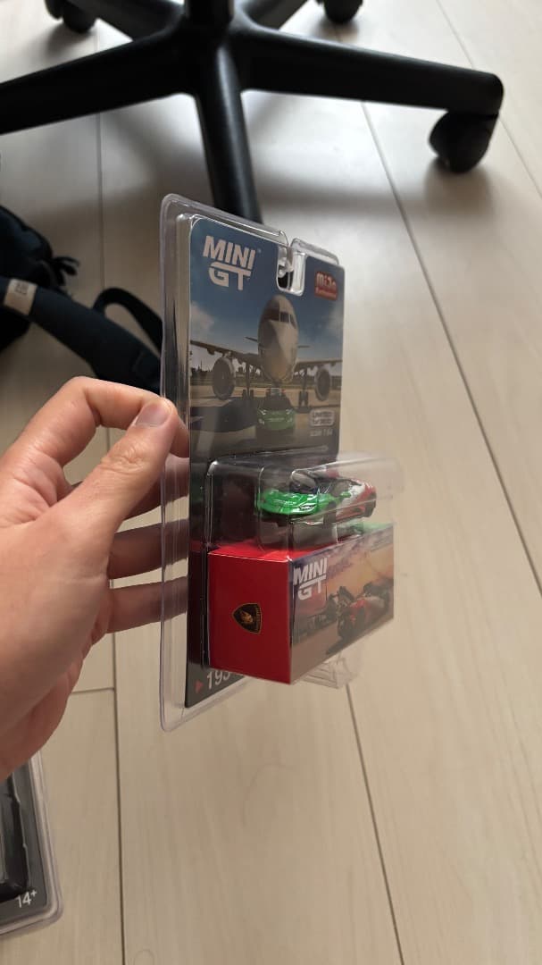 MINI GT ランボルギーニウラカン Bologna Airport 2020