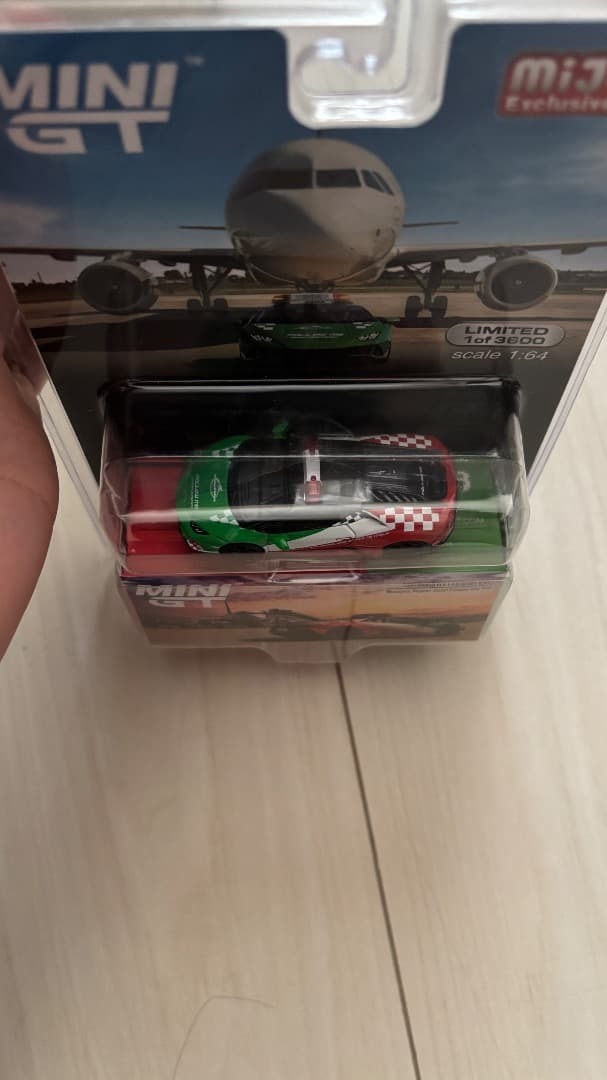 MINI GT ランボルギーニウラカン Bologna Airport 2020