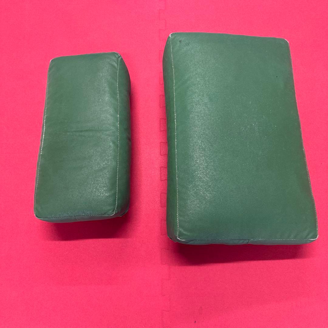 ウイニング 緑色キックミット2個セット