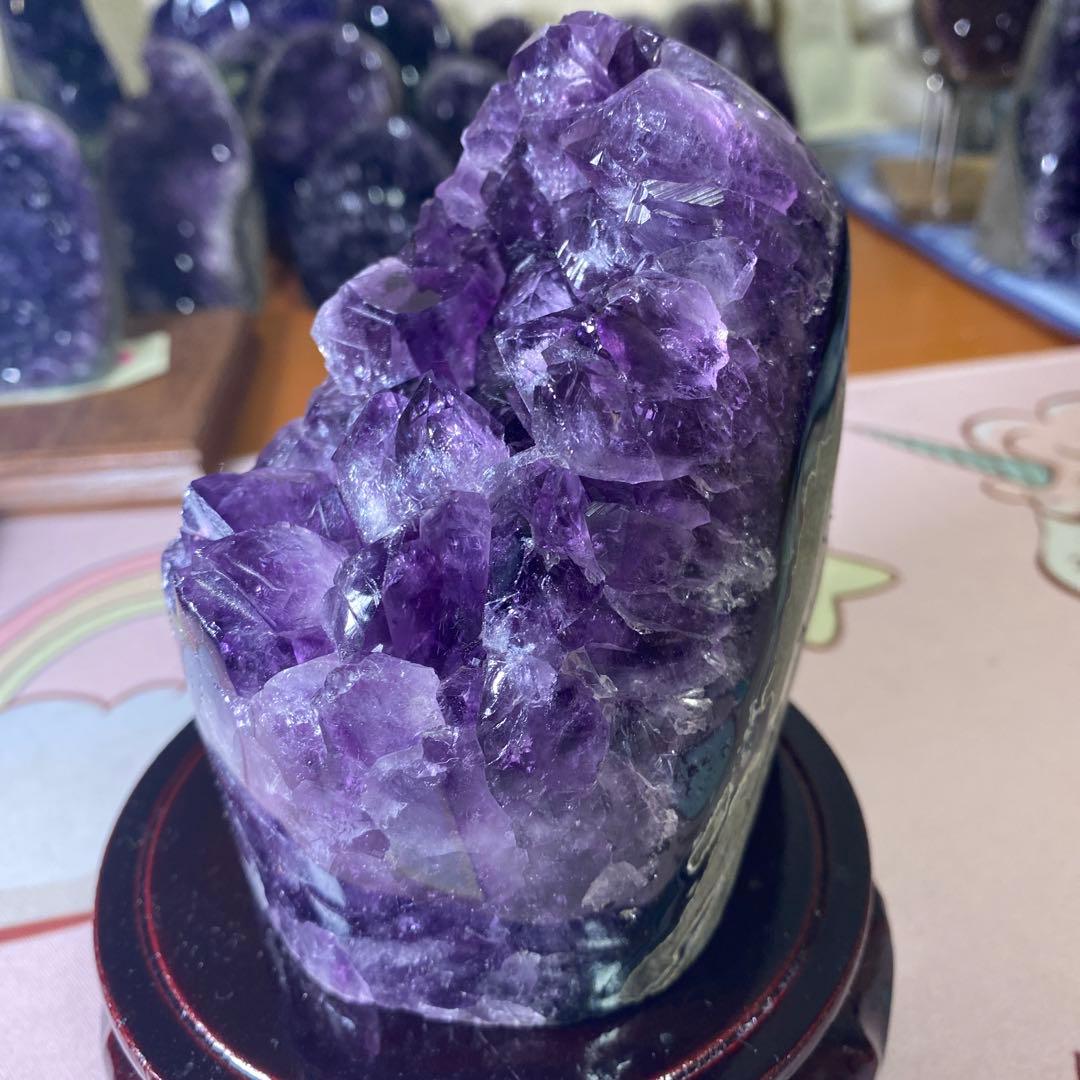 【極上】ウルグアイ超大体アメジストクラスター原石（幸運水晶）天然紫水晶