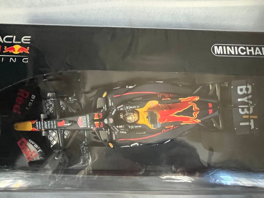 ミニチャンプス1/18レッドブルマックスフェルスタッペンメキシコGP2022年