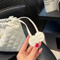 ノベルティ 丸みフォルムが愛らしい★ CC 巾着ショルダーバッグ