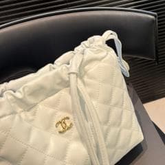 ノベルティ 丸みフォルムが愛らしい★ CC 巾着ショルダーバッグ