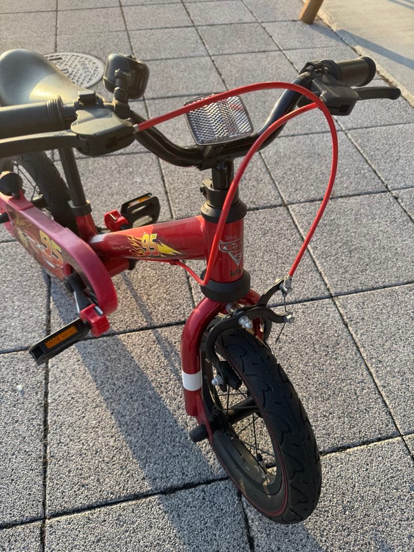 自転車 カーズ　ストライダー