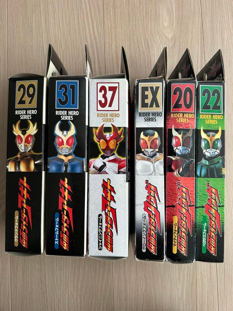 【希少レア品】6体ライダーヒーローシリーズ　仮面ライダークウガ　アギト　ソフビ