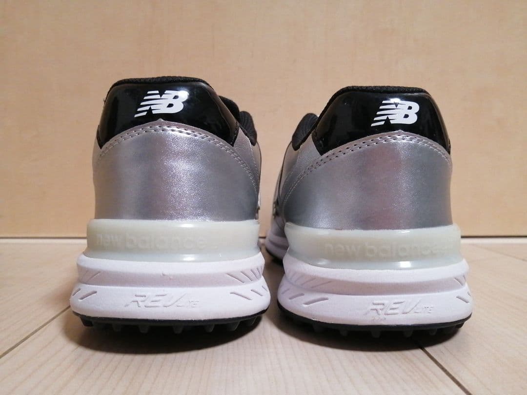 New Balance ゴルフシューズ WGBS996Zシルバー 24.5cm