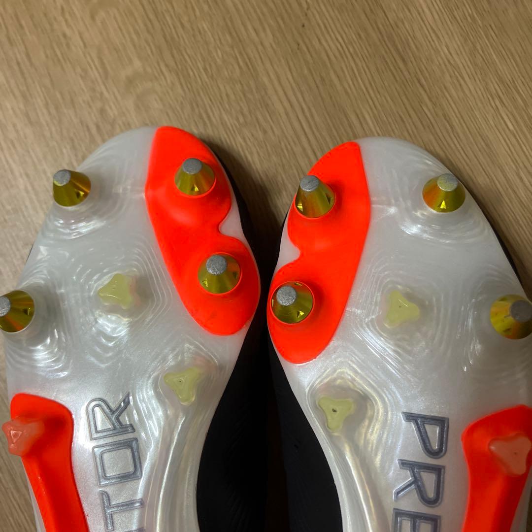 【adidas】スタッド取替式サッカースパイクPREDATORエリート23cm