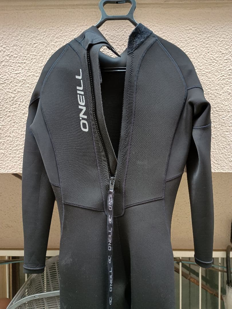 よし：O'Neill ブラック フルウェットスーツ　 ジャージ