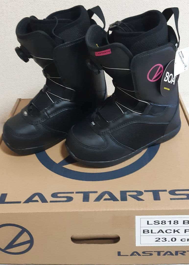 スノーボードブーツ レディース　新品 23㎝