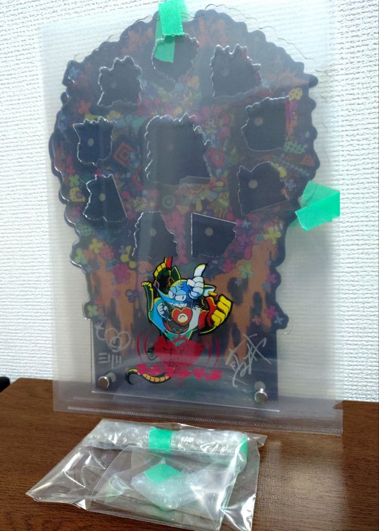 MAD RAT DEAD/直筆サイン入り/ビッグピンバッジ アクリルフレーム