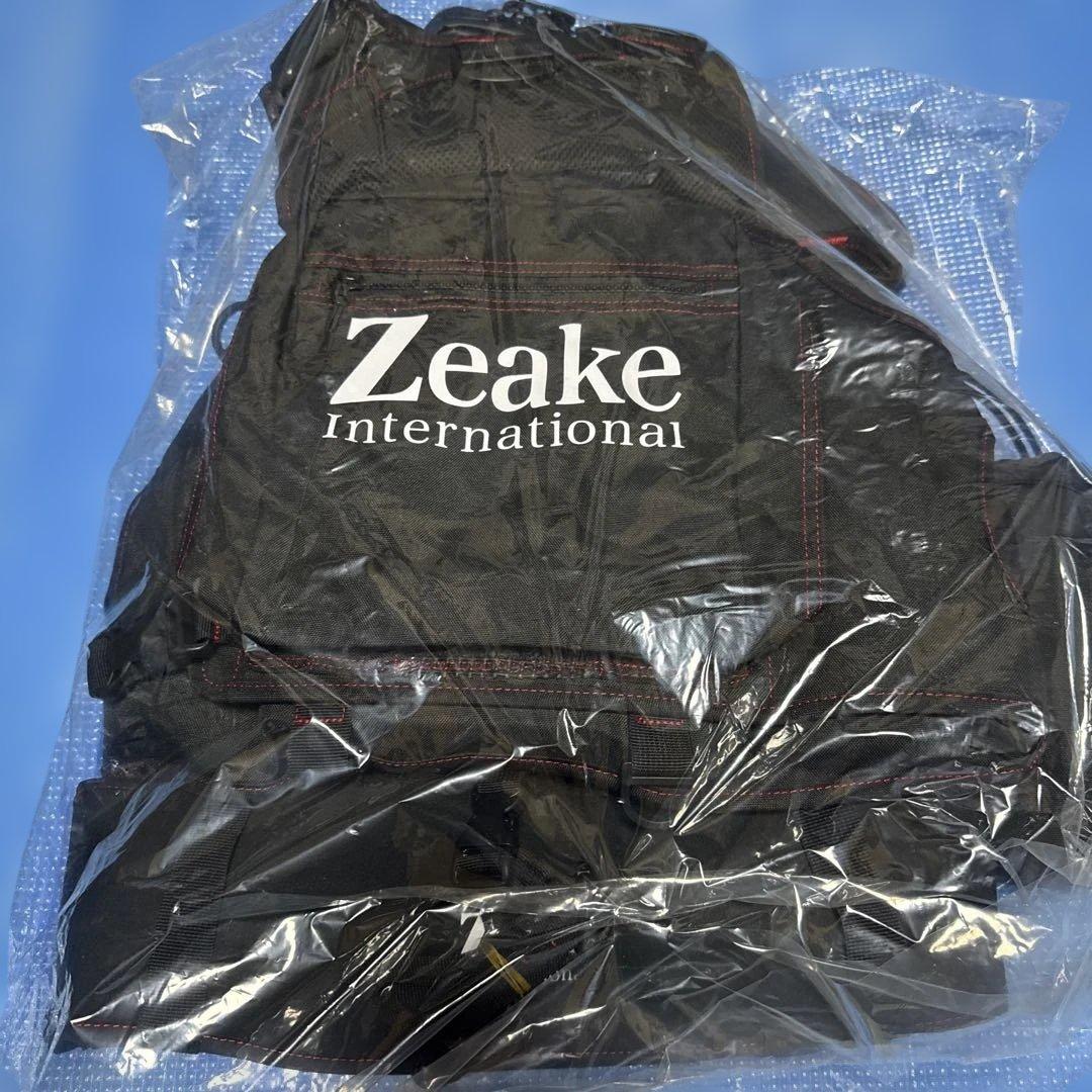 Zeake 23ゲームベスト レッド 新品未使用品　ステッカー付