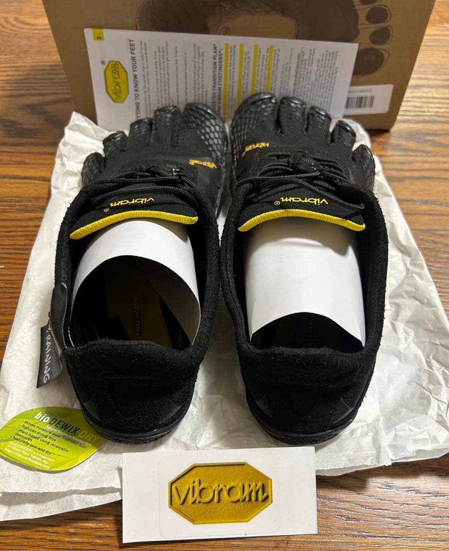 Vibram ビブラム　ファイブフィンガーズ